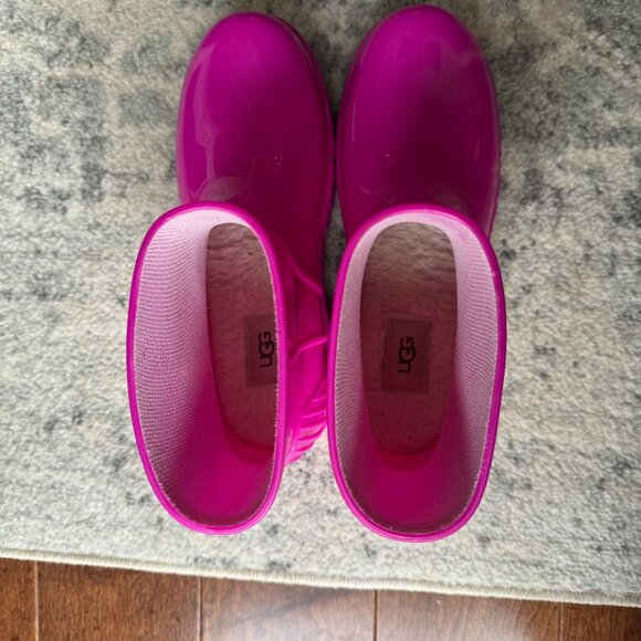 UGG - DRIZLITA SHORT BOOTS - Bright Pink - Size 9 - Dragon Fruit - Picture 12 of 12